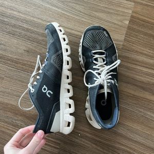 Women’s On Cloud X!